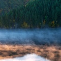 Мъгла над езерото