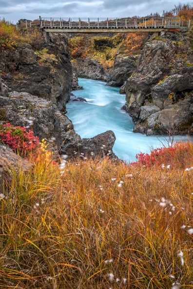 Исландия.Iceland.Hraunfossar.Waterfall.Hvita.River (10).jpg